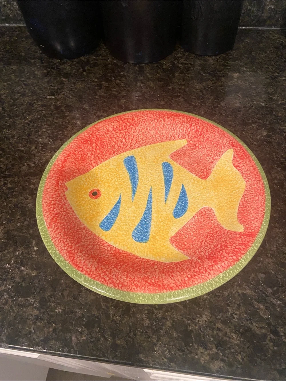 Colorful Fish Plate - Yellow & Red Decorative Pet Fish Dish